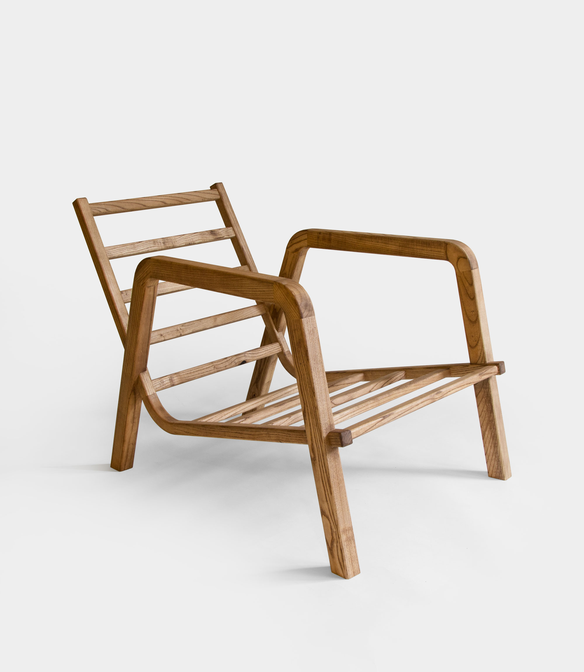 Spokiy Armchair